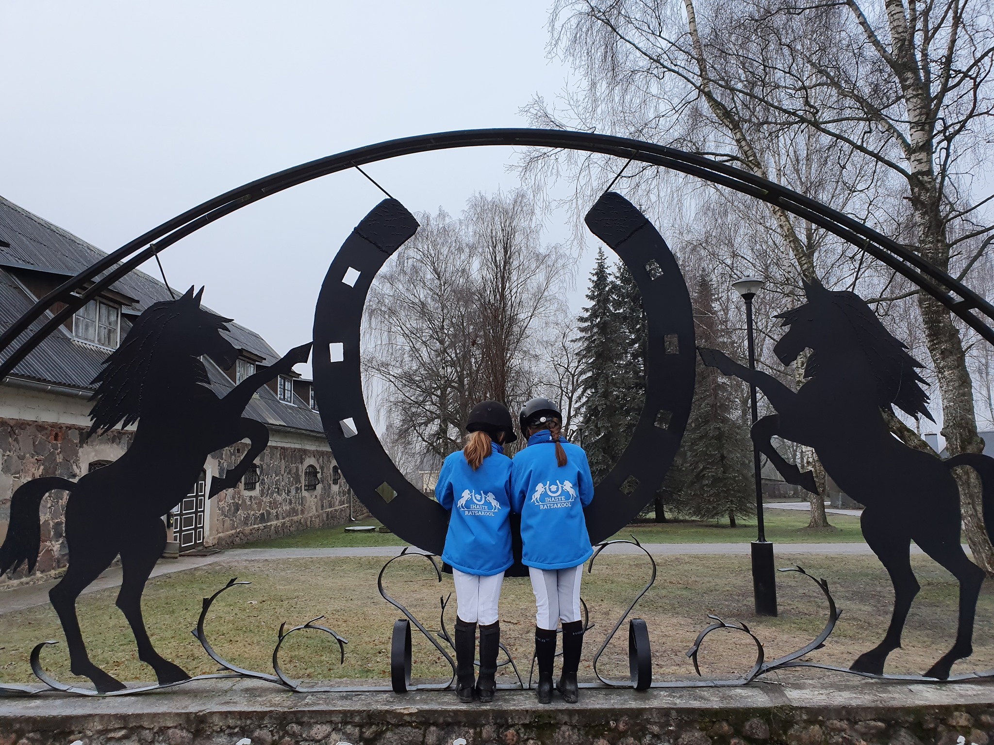 482302464_1239095144503741_4338831567572370355_n ihaste_logo_lastega